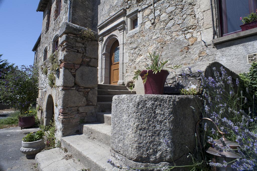 Logis De Riparfonds Bed & Breakfast Bressuire Exterior photo